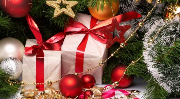 Cele mai moderne cadouri de Crăciun: căciuli stereo, mănuși touchscreen sau pantaloni încălziți