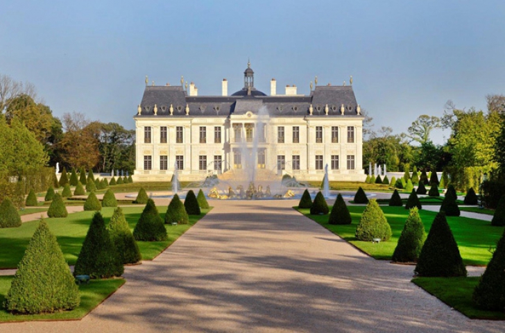Un castel din Franța, cea mai scumpă proprietate din lume. S-a vândut pentru 301 mil $. Cum arată 