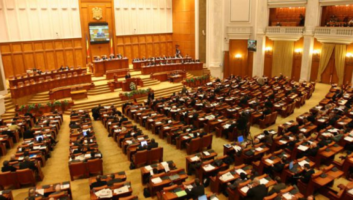 A doua zi de dezbateri în Parlament pe proiectul de buget pentru 2016