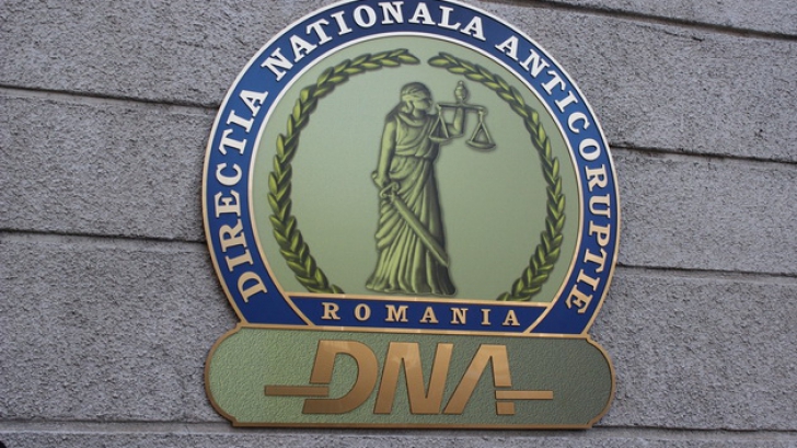 Fost viceprimar și secretarul Primăriei Hunedoara, acuzați de fraude cu fonduri europene 