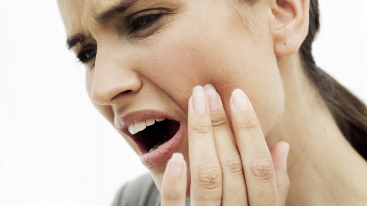 De ce ne dor dinții și cum ne vindecăm rapid de această afecțiune