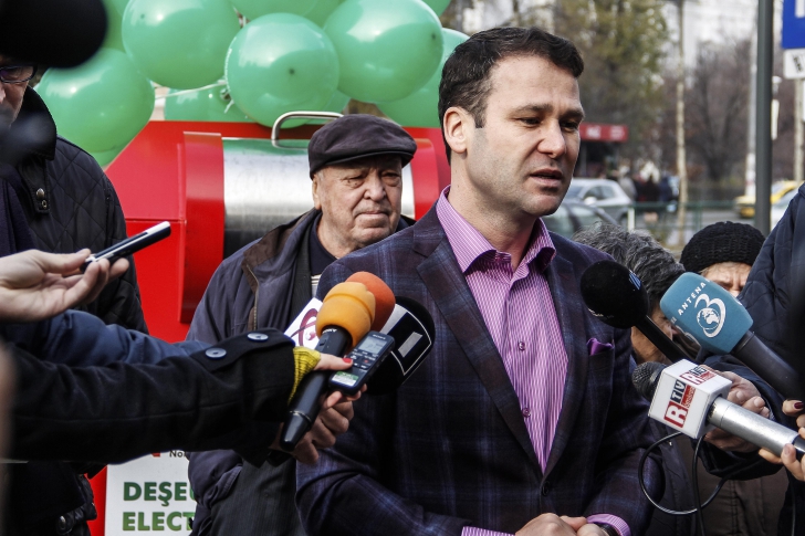 Primarul Robert Negoiţă a inaugurat un sistem stradal de colectare selectivă DEEE