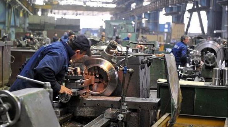 Producția industrială accelerează pentru a doua lună consecutiv
