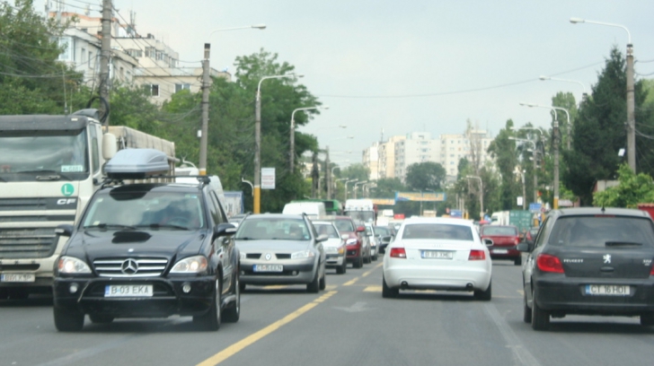 O nouă ţeapă face victime în rândul şoferilor. Cum îi păcălea o tânără din Cluj