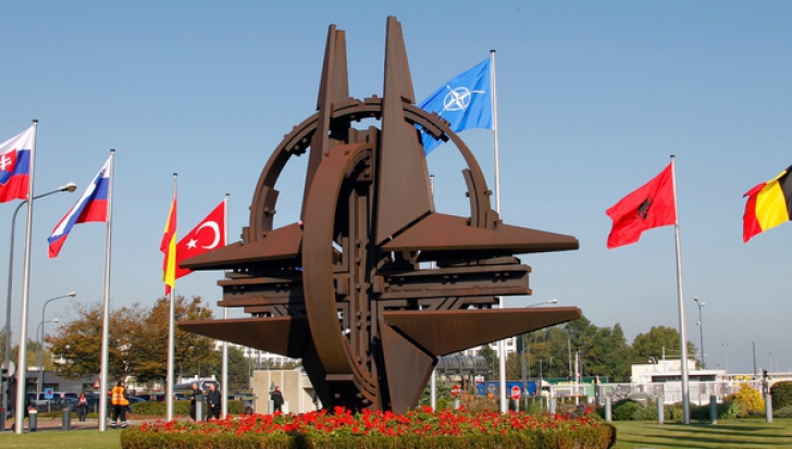 NATO trimite sisteme antiaeriene în Turcia, dar sugerează evitarea incidentelor cu Rusia