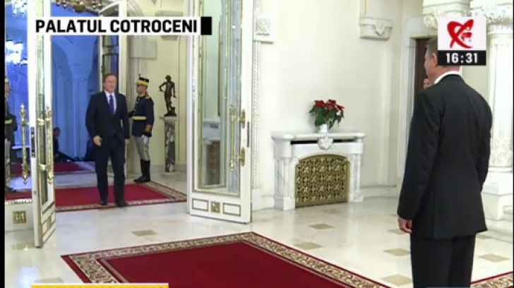 David Cameron a ajuns la Palatul Cotroceni, unde a fost întâmpinat de Klaus Iohannis 