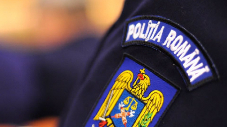 Poliţia Română a compus un colind: "Aho, aho, mămici şi taţi / Staţi puţin şi ne-ascultaţi"