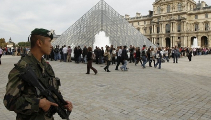 Franța întărește măsurile de securitate de Crăciun. Bisericile, vizate 