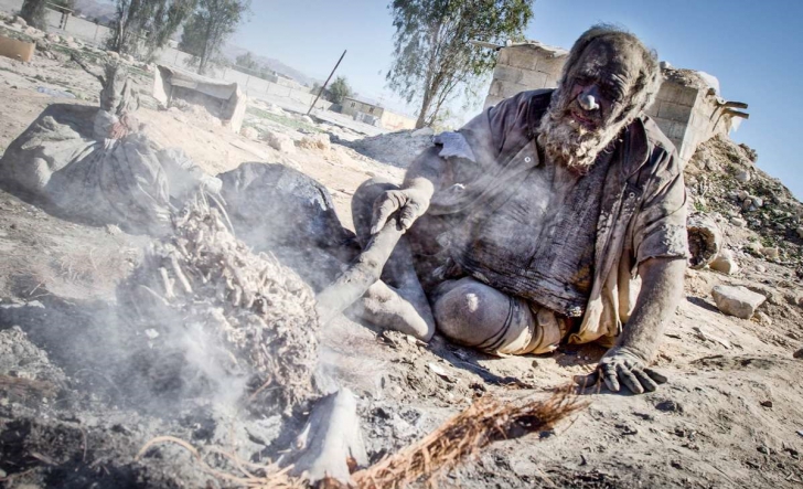 Imaginile care au CUTREMURAT lumea: Cum arată omul care nu s-a mai spălat de 60 de ani 