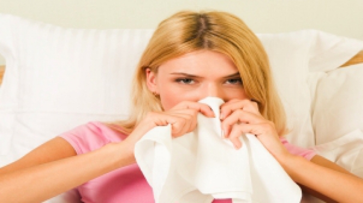 Vrei să ţii răceala şi gripa departe? Renunţă la aceste obiceiuri proaste!