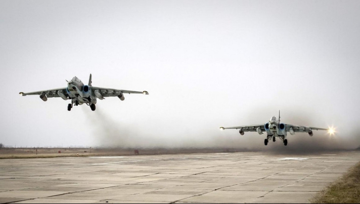 Avioane ruse au bombardat ținte jihadiste de la granița dintre Siria și Liban 