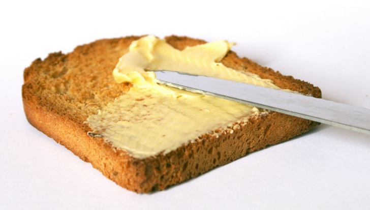 Ce este mai sănătos, margarina sau untul?