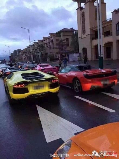 Aşa arată extravaganţa la o nuntă! Fotografiile cu o mireasă din China şi "zestrea" ei, virale