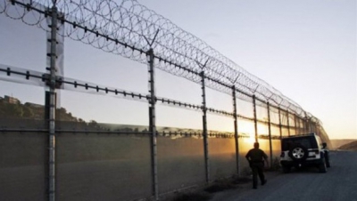 Ministrul de Externe ungar: Construim gard la frontiera cu România, dacă imigranţii schimbă ruta