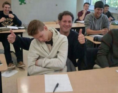 Cei mai grozavi profesori din lume. Imaginile care surprind o latură IREALĂ!