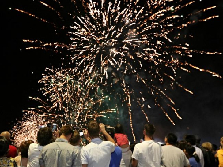 Revelion 2016. Cum au sărbătorit oamenii din întreaga lume intrarea în noul an.Imagini spectaculoase