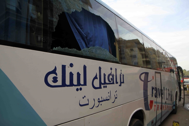 Atac terorist la Cairo. S-a deschis focul asupra unui autocar cu turiști