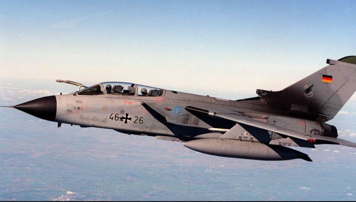 Germania NU trimite avioane Tornado contra ISIS. Cockpiturile sunt prea luminoase pentru piloți