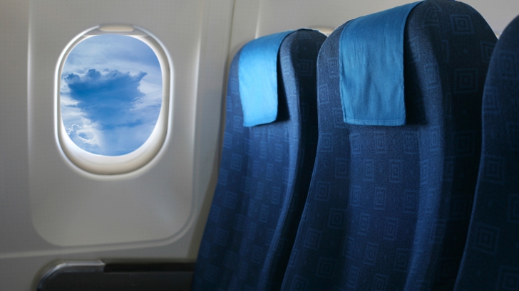De ce geamurile de la avion sunt rotunde? A fost nevoie de două prăbuşiri ca să se înţeleagă motivul