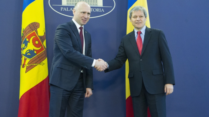 Cioloş, către premierul moldovean: Vă sprijinim financiar, dar așteptăm măsuri de reformă