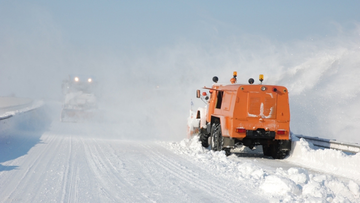 Două microbuze cu pasageri, blocate pe Autostrada Soarelui