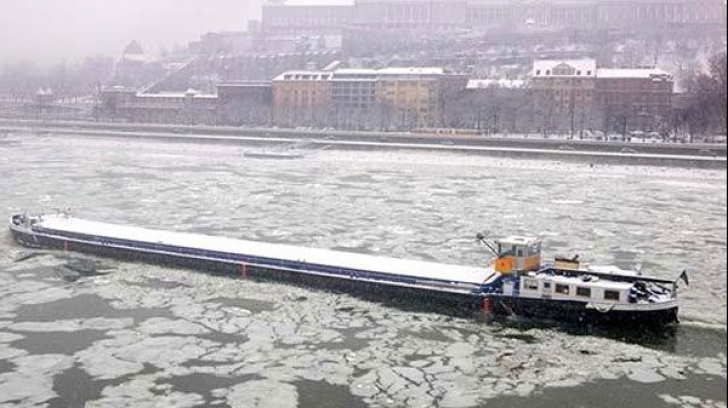 Circulația fluvială pe Dunăre, închisă din cauza vântului puternic
