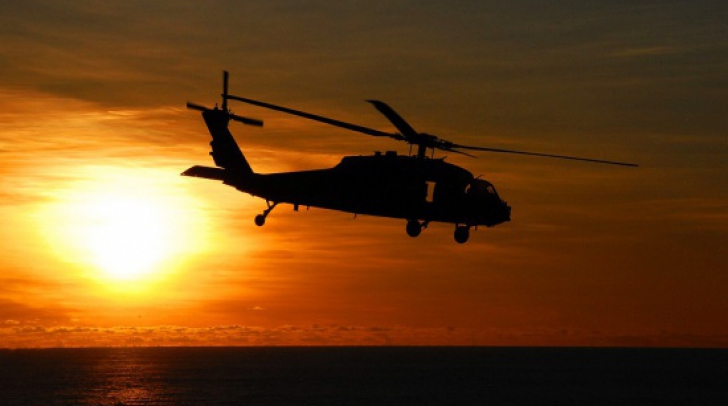 Accident grav în Pacific. Două elicoptere militare s-ai ciocnit în aer. 12 persoane, dispărute