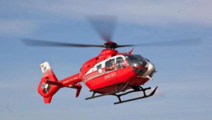 Tânără însărcinată, salvată din nămeţi cu elicopterul SMURD