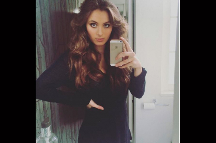 Toată lumea îl știe pe Mr. Bean, dar uite ce bombă sexy este fiica lui