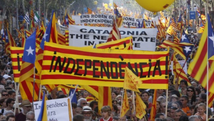 Guvernul separatist al Cataloniei, acţiune-surpriză pentru separarea de Spania 
