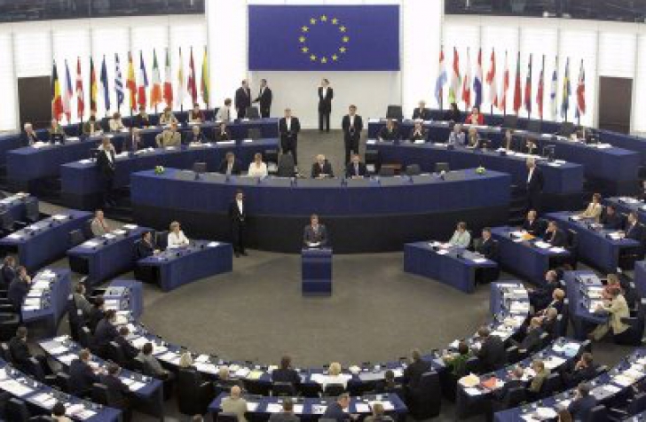 Parlamentul European avertizează Rusia: Să nu se amestece în criza din Republica Moldova!