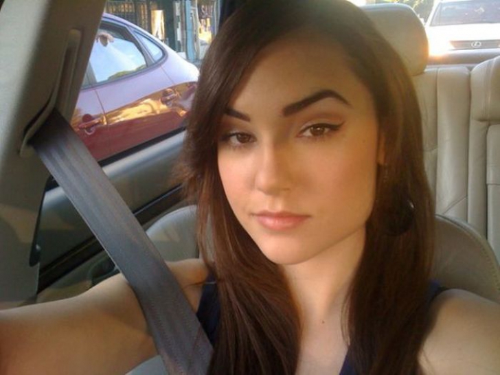 Ce face o vedetă PORNO când nu e în faţa camerei. FOTOGRAFII INEDITE  