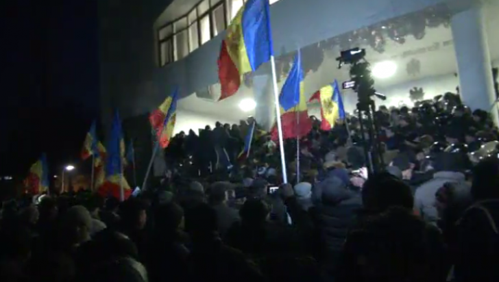 Noi proteste antiguvernamentale la Chişinău. A patra zi de manifestaţii