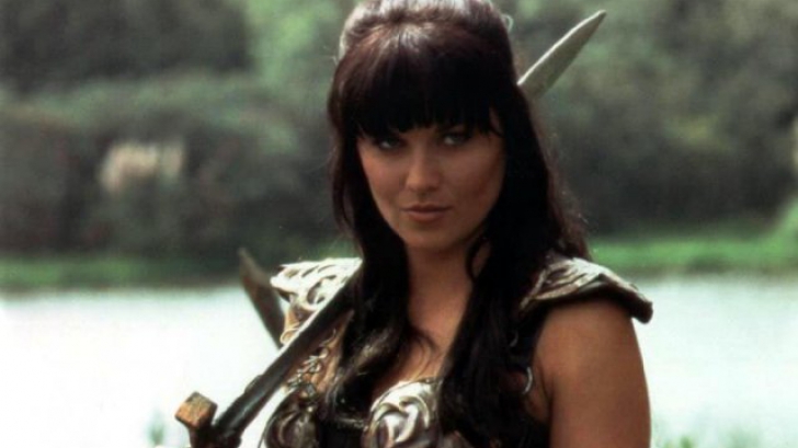 O mai ştii pe XENA, Prinţesa Războinică? Uite cum arată ACUM la 47 de ani  
