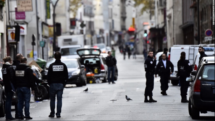 Bărbat suspectat de legături cu atentatele de la Paris, arestat în Algeria