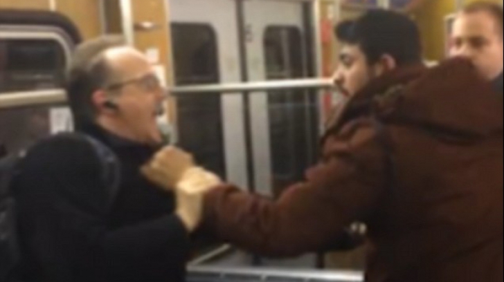 Incident la metroul din Munchen. Doi pensionari, atacați de un grup de imigranți