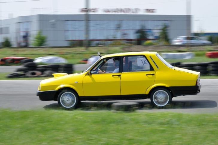 SURPRIZĂ! Mai ţineţi minte Dacia 1300? Cum arată singurul model Turbo 4x4 din lume