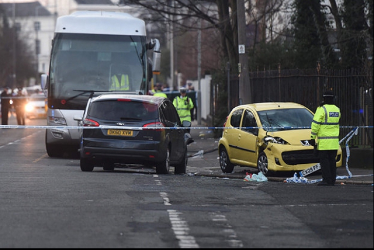 Accident în Liverpool! O șoferiță de 80 de ani a băgat în spital 8 fete,după ce le-a lovit cu mașina
