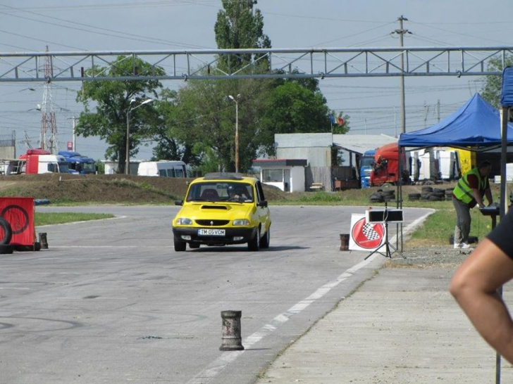 SURPRIZĂ! Mai ţineţi minte Dacia 1300? Cum arată singurul model Turbo 4x4 din lume