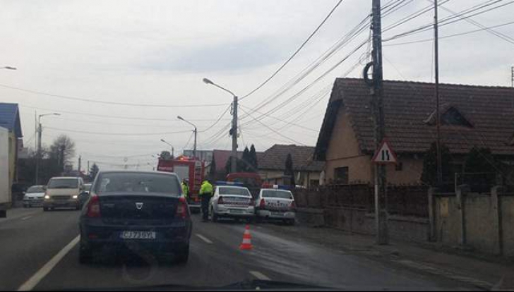 Accident cumplit la Cluj. O autoutilitară a intrat în plin într-un grup de oameni aflați pe trotuar