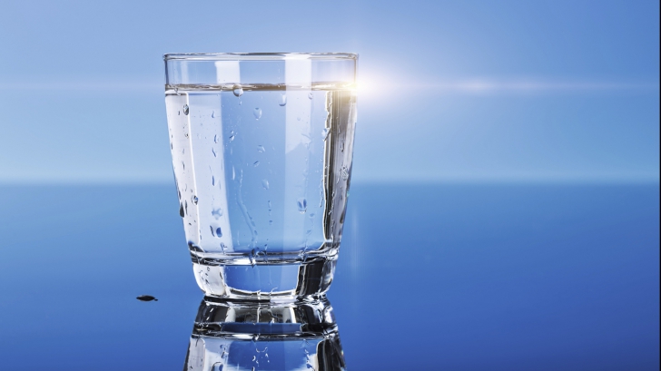 Apa care poate să prevină cancerul. Cum să o bei