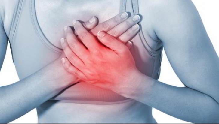 4 simptome care indică un infarct