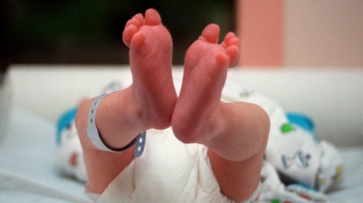Tatăl unui nou-născut acuză medicii de MALPRAXIS după ce bebelușul a murit