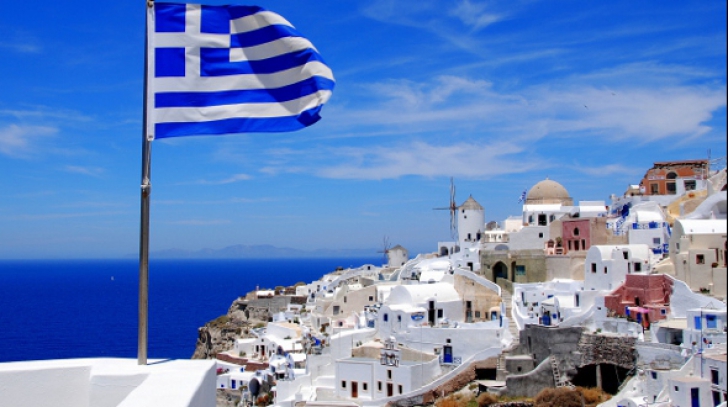 Avertisment pentru cei care vor să meargă în Grecia. Fermierii au blocat drumurile naționale