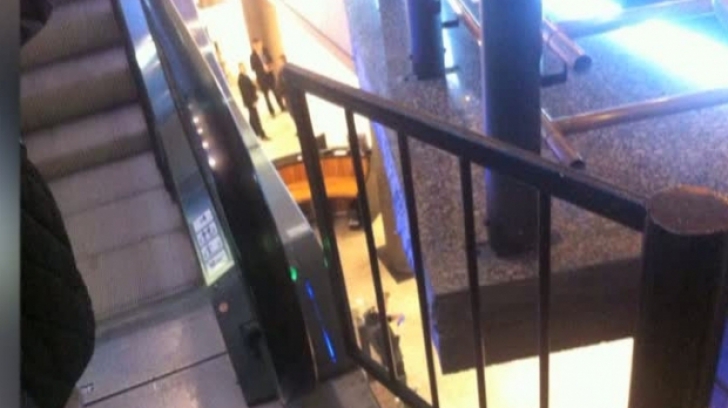 Incident grav într-un mall din Timişoara: o fetiţă a căzut în gol două etaje