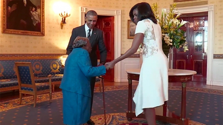 O femeie de 106 ani a venit să îl cunoască pe Obama. Reacţia sa când l-a văzut, absolut adorabilă