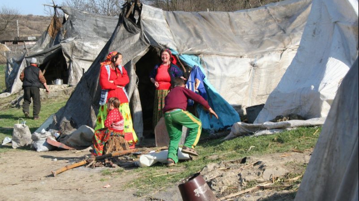 Comisarul pentru drepturile omului al Consiliului Europei cere încetarea evacuării forțate a romilor