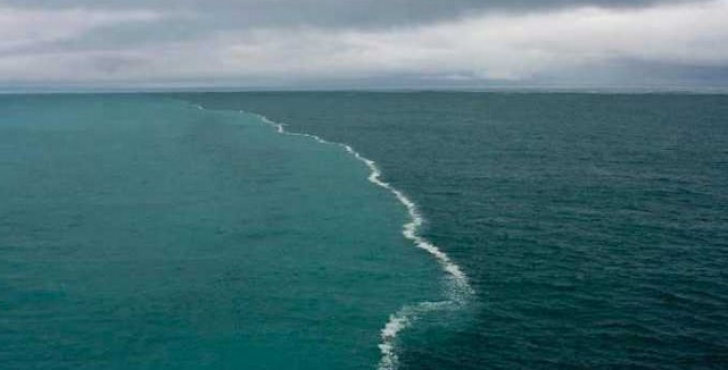 Cum arată locul în care două oceane se întâlnesc. Peisajul parcă este desprins din poveşti