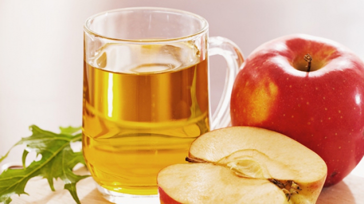 7 motive pentru care vei iubi oţetul din cidru de mere