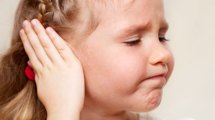 Cum scapi rapid de durerile de urechi: leacul natural care dă rezultate imediat